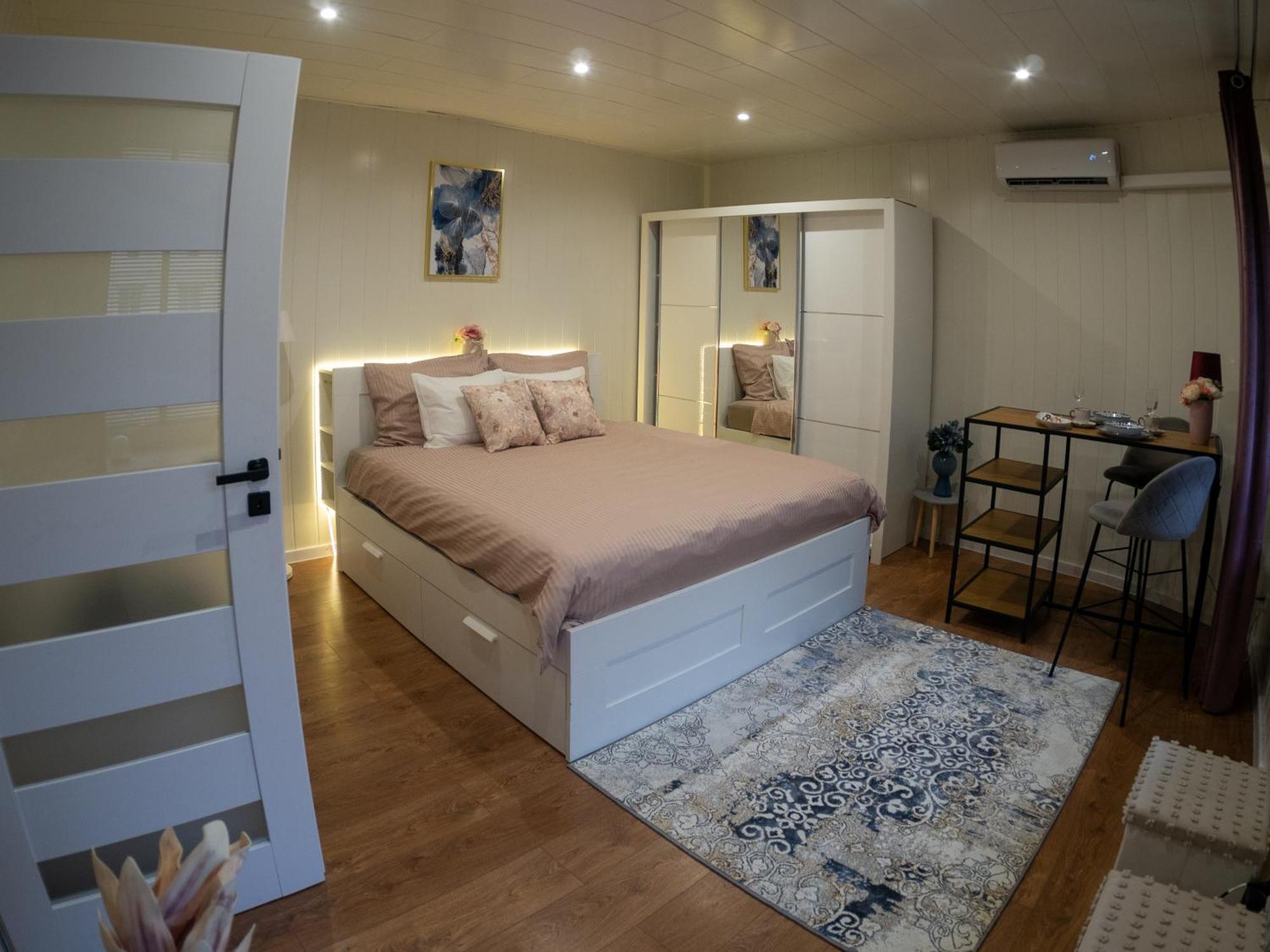 Apartament Classic Comfort Aleja Nmp 8 - Free Parking เชสโตฮอวา ภายนอก รูปภาพ